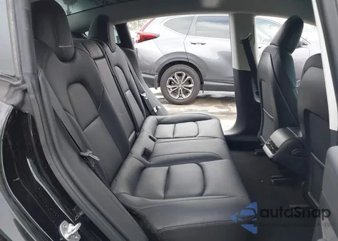 2023 Tesla Model 3 Rear-Wheel Drive z USA, uszkodzony, nr VIN 5YJ3E1EA9PF555384